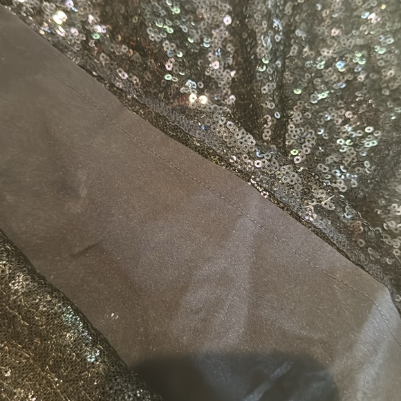 Chelsea 28, Navy Sequin Bat Wing top, Size M - Picture 4 of 4